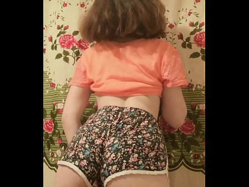 ❤️ Jeune fille sexy se déshabillant devant la caméra. ☑ Porno anal at us fr.hentaisun.ru